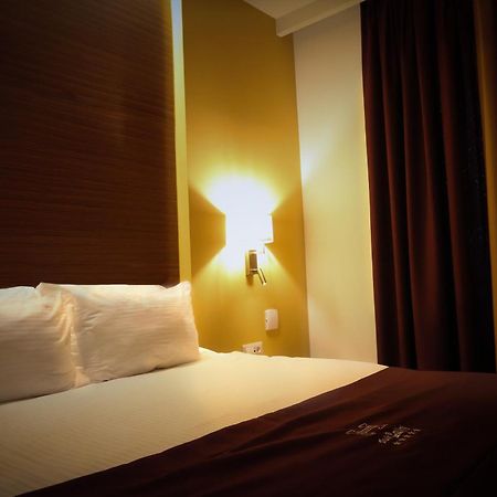 Hotel Dukagjini Peja Kültér fotó