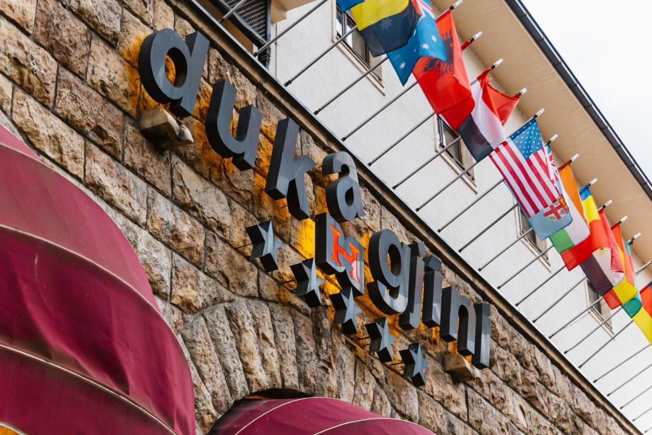Hotel Dukagjini Peja Kültér fotó