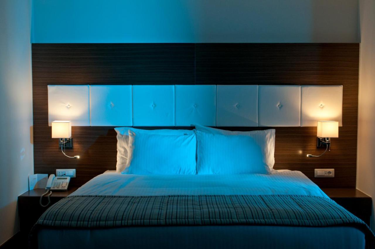 Hotel Dukagjini Peja Kültér fotó