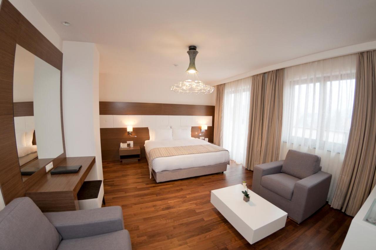 Hotel Dukagjini Peja Kültér fotó