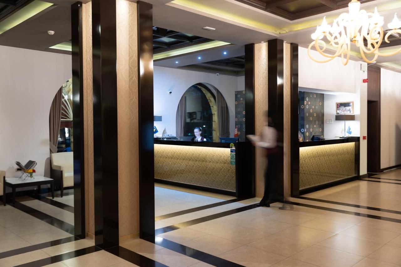 Hotel Dukagjini Peja Kültér fotó
