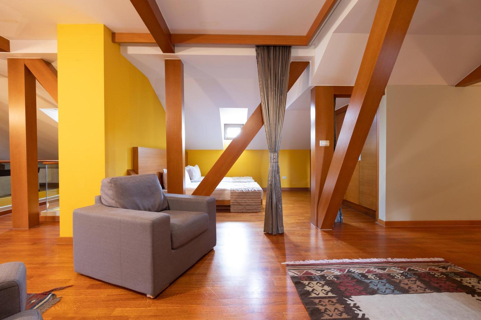 Hotel Dukagjini Peja Kültér fotó